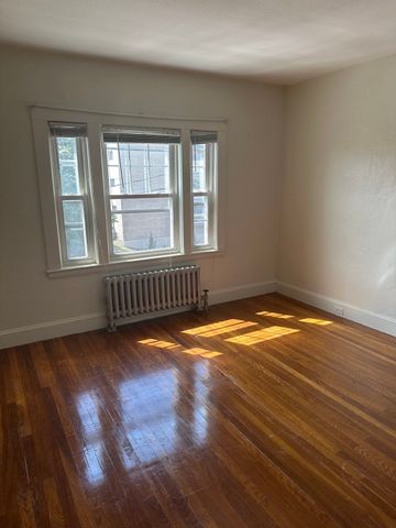 100 Washington Street 27, Quincy, MA 02169