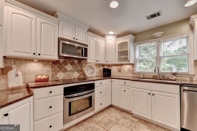 719 Flowers Crossing, Lawrenceville, GA 30044