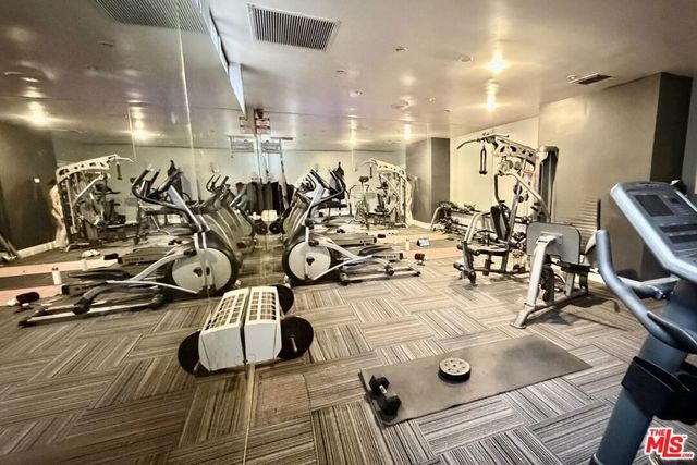 18350 Hatteras Street 253, Tarzana, CA 91356