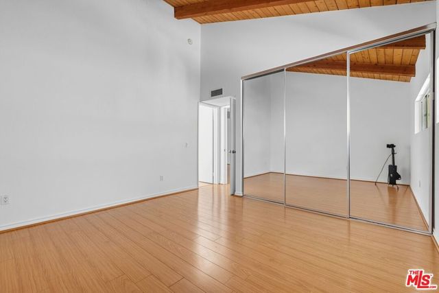 18350 Hatteras Street 253, Tarzana, CA 91356