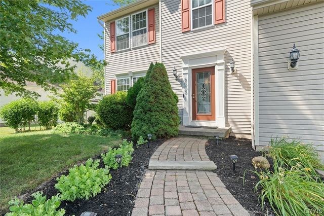8605 Lydia Lane, Cicero, NY 13039