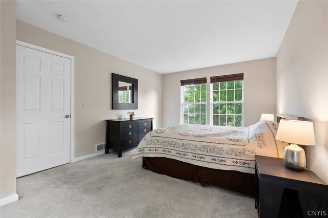 8605 Lydia Lane, Cicero, NY 13039