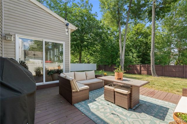8605 Lydia Lane, Cicero, NY 13039