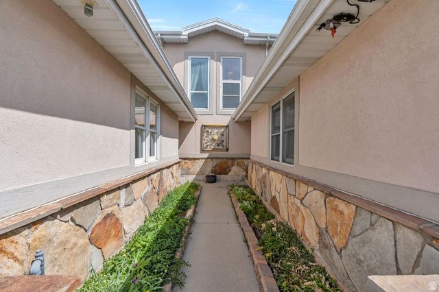 2306 N 390 E, Provo, UT 84604