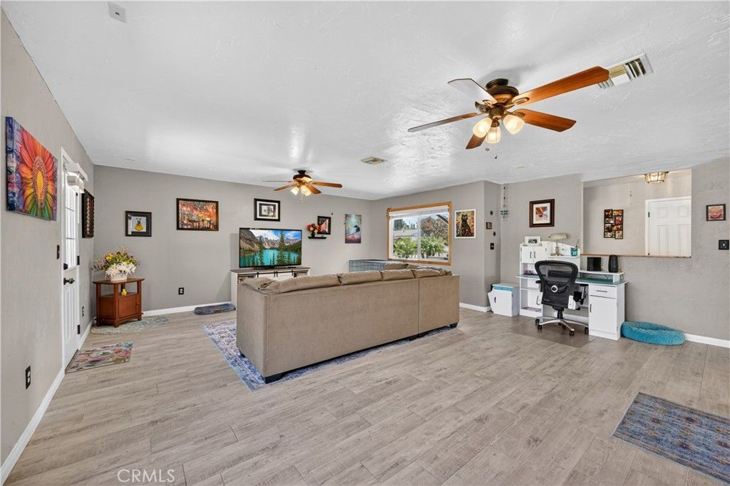 Image 11 of property listing at 331 Lido Street, Redlands, CA 92374