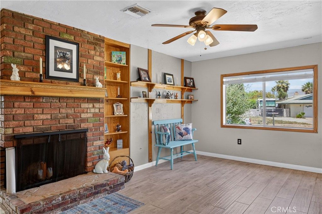 Image 15 of property listing at 331 Lido Street, Redlands, CA 92374