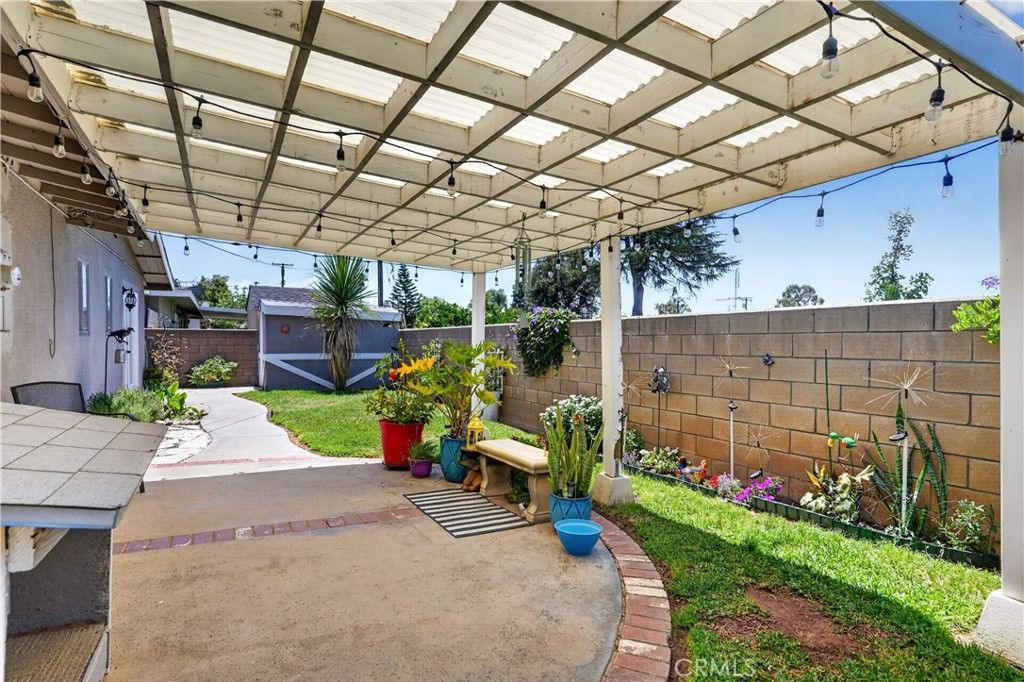 Image 33 of property listing at 331 Lido Street, Redlands, CA 92374