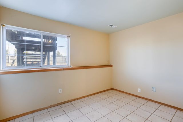 1933 E Sunset Ct, Goddard, KS 67052