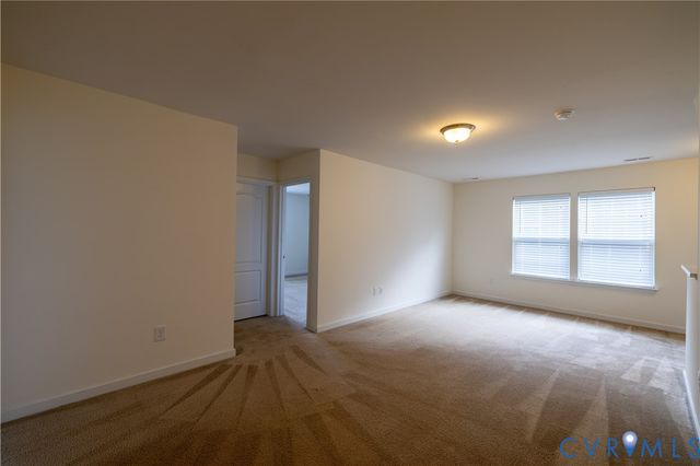 5054 Maben Hill Ln, Glen Allen, VA 23059