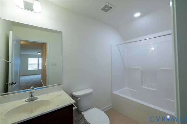 5054 Maben Hill Ln, Glen Allen, VA 23059