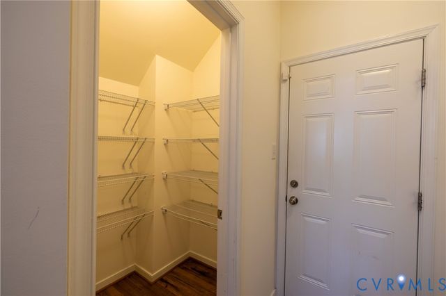 5054 Maben Hill Ln, Glen Allen, VA 23059