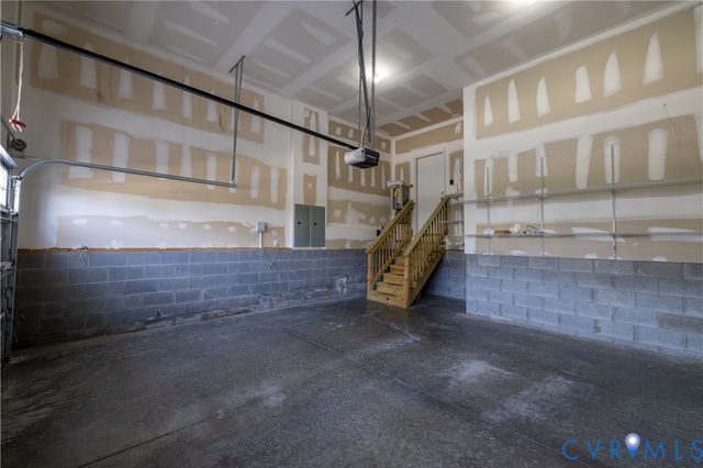 5054 Maben Hill Ln, Glen Allen, VA 23059