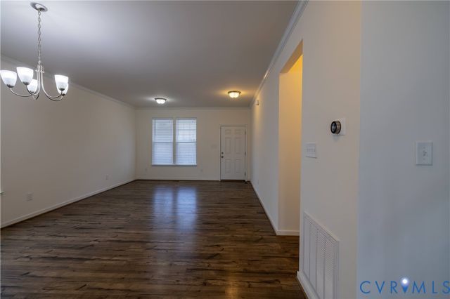 5054 Maben Hill Ln, Glen Allen, VA 23059