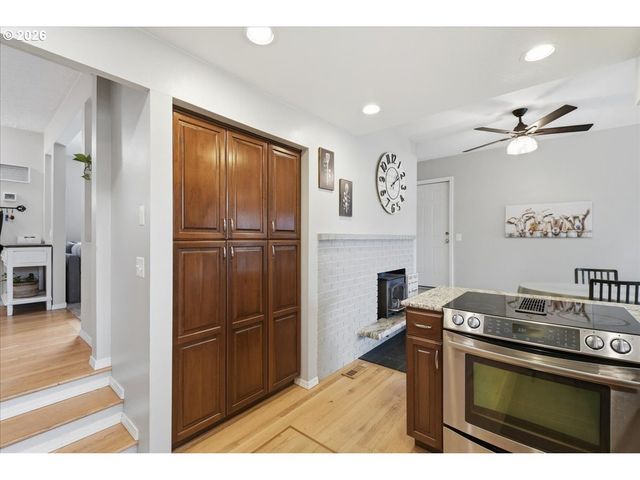 11010 Ne 8TH Ave, Vancouver, WA 98685