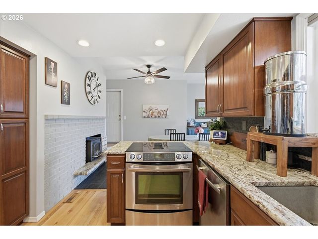 11010 Ne 8TH Ave, Vancouver, WA 98685