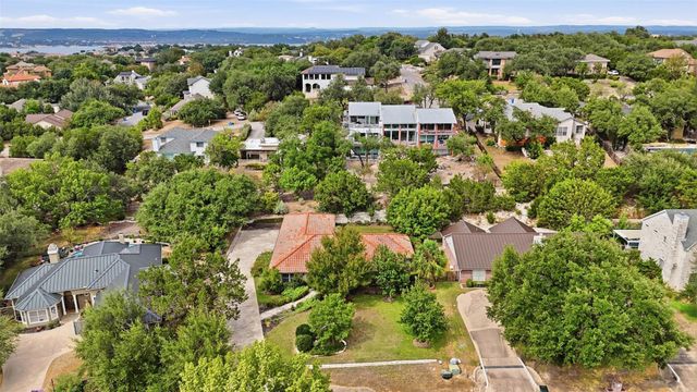 105 Tallstar DR, Lakeway, TX 78734