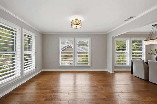 105 Tallstar DR, Lakeway, TX 78734