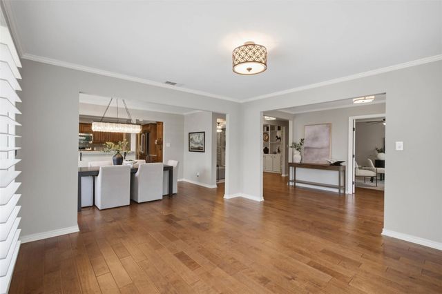 105 Tallstar DR, Lakeway, TX 78734