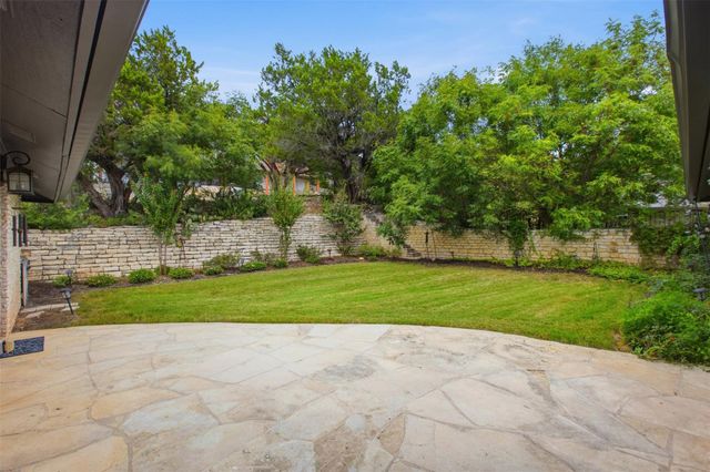 105 Tallstar DR, Lakeway, TX 78734