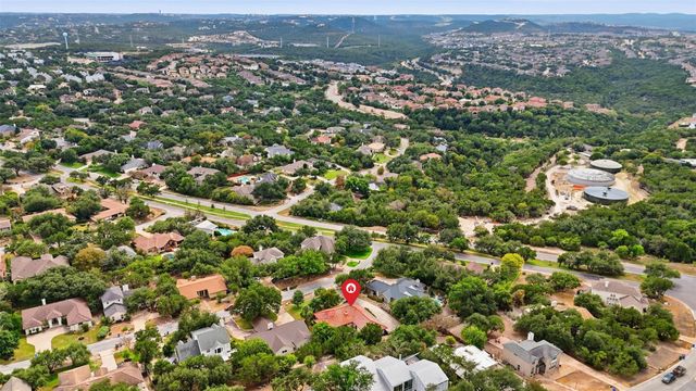 105 Tallstar DR, Lakeway, TX 78734