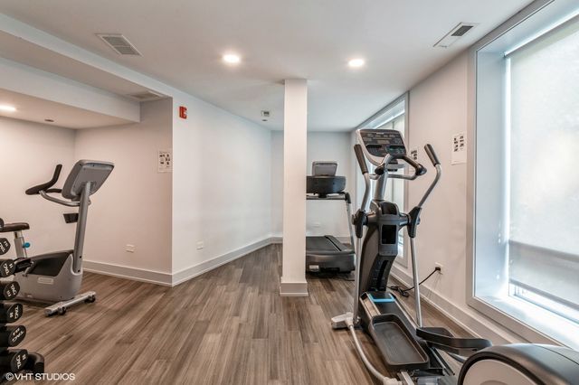 1212 Vine Place 2A, Park Ridge, IL 60068