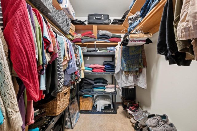 1624 Garden LANE, West Bend, WI 53095