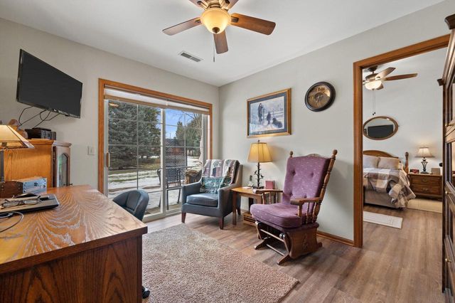 1624 Garden LANE, West Bend, WI 53095