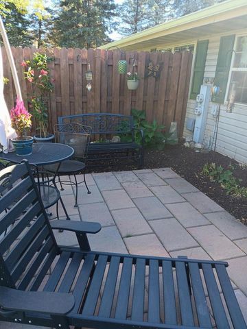 1624 Garden LANE, West Bend, WI 53095