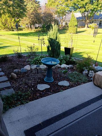 1624 Garden LANE, West Bend, WI 53095