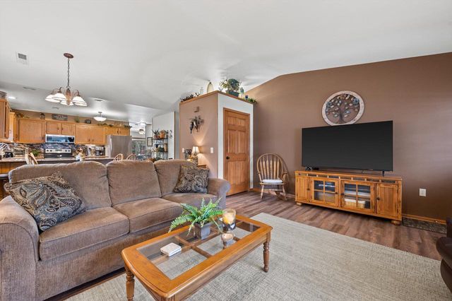 1624 Garden LANE, West Bend, WI 53095