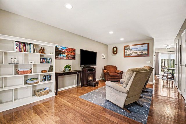 2529 Abbington Drive 91, Grand Rapids, MI 49506