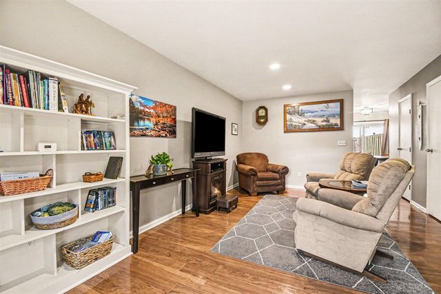 2529 Abbington Drive 91, Grand Rapids, MI 49506