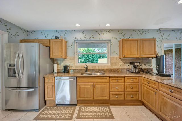 3345 Longmeadow Lane, Amberley, OH 45236