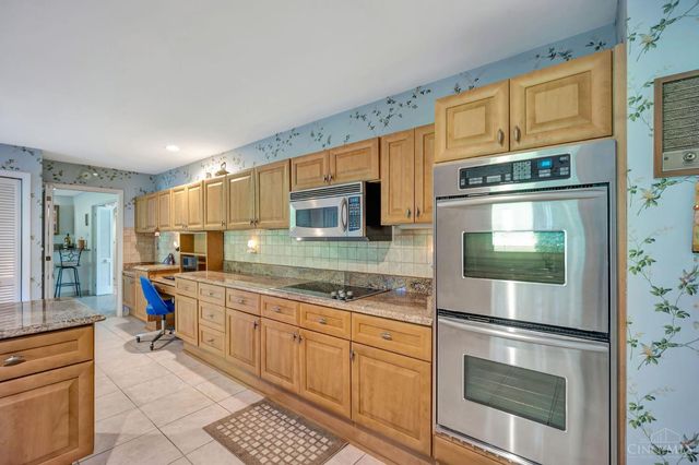 3345 Longmeadow Lane, Amberley, OH 45236