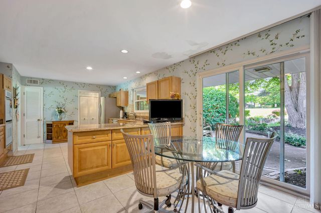 3345 Longmeadow Lane, Amberley, OH 45236