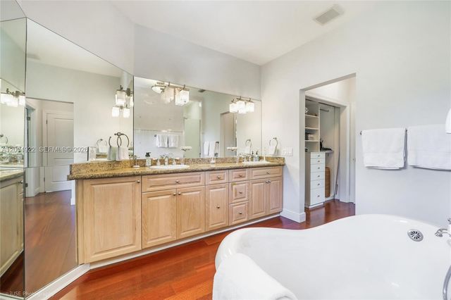 2449 S Bayshore Dr, Miami, FL 33133