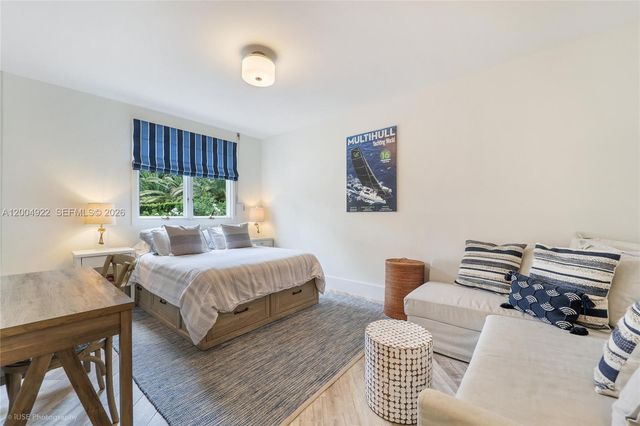 2449 S Bayshore Dr, Miami, FL 33133