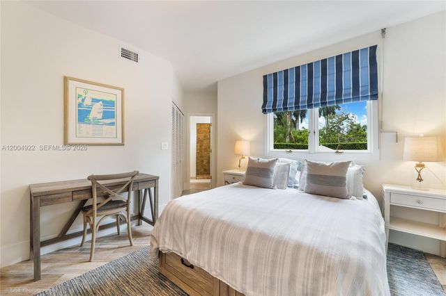 2449 S Bayshore Dr, Miami, FL 33133