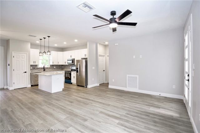 4510 Boabadilla Avenue, Sebring, FL 33872