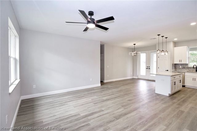 4510 Boabadilla Avenue, Sebring, FL 33872