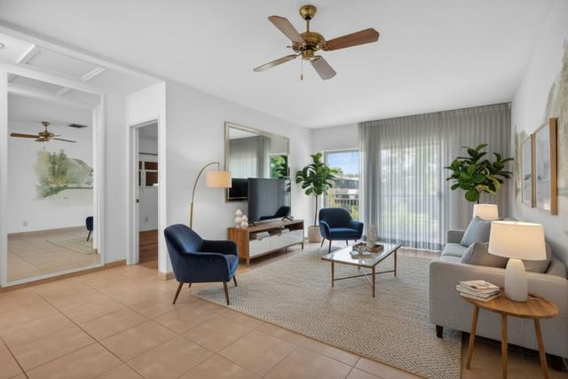 2131 NE 42nd Court 212e, Lighthouse Point, FL 33064