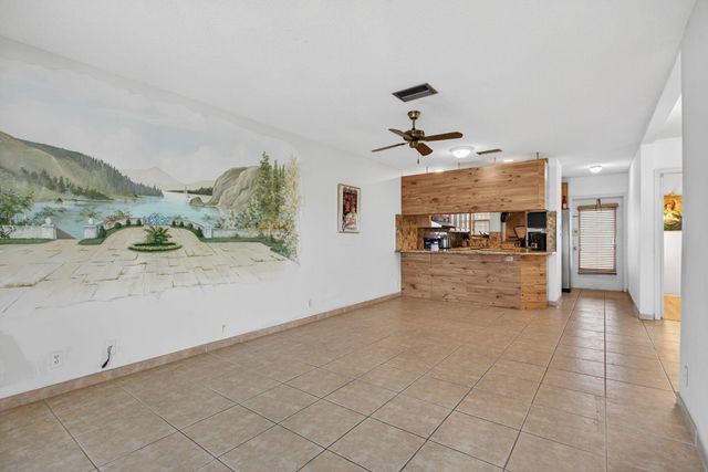 2131 NE 42nd Court 212e, Lighthouse Point, FL 33064