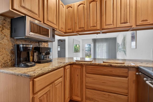 2131 NE 42nd Court 212e, Lighthouse Point, FL 33064