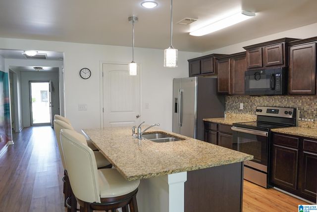 4678 BROOKSHIRE LANE, Bessemer, AL 35022