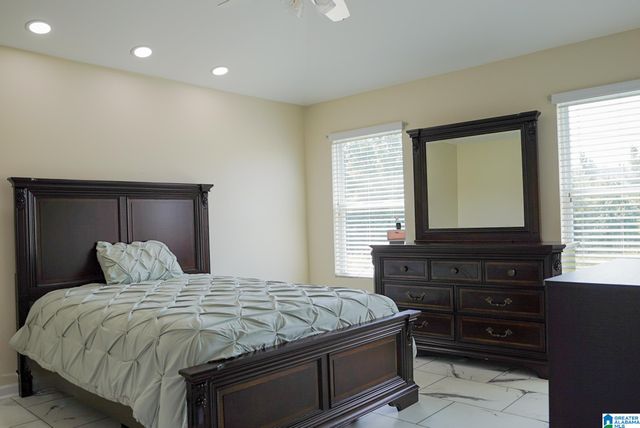 4678 BROOKSHIRE LANE, Bessemer, AL 35022