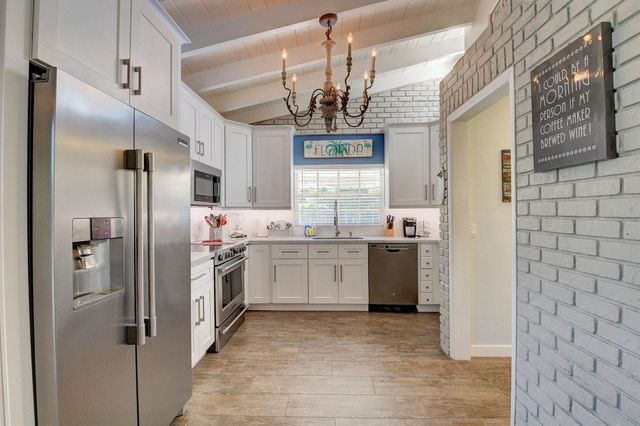 521 NW 14th Street, Delray Beach, FL 33444