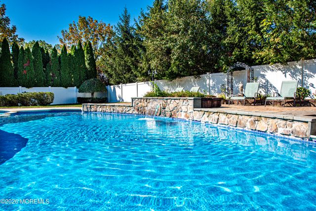 1 Paca Place, Marlboro, NJ 07746