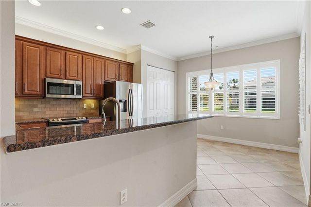 6525 Monterey PT 101, Naples, FL 34105