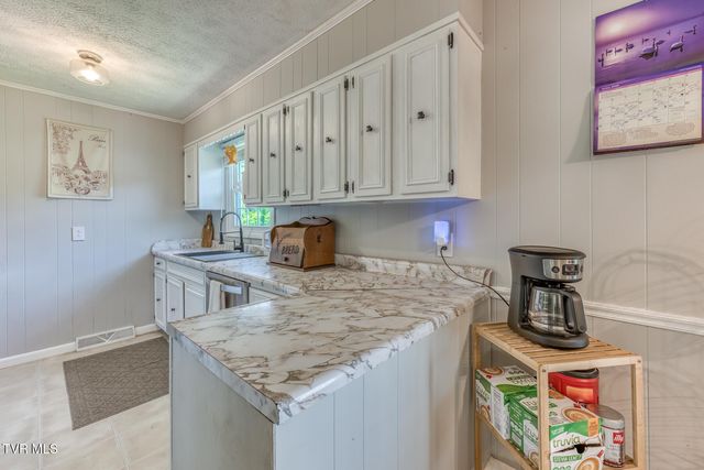 560 Big Ridge Road, Kingsport, TN 37660