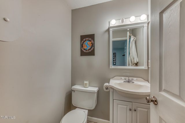 560 Big Ridge Road, Kingsport, TN 37660